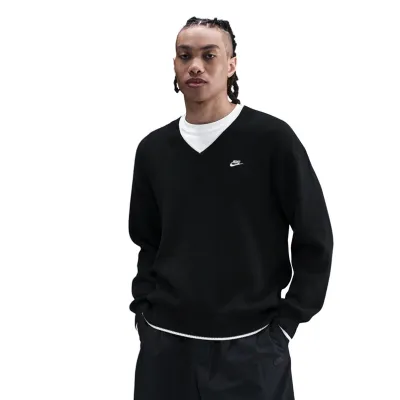 NIKE CLUB V-NECK SWEATER