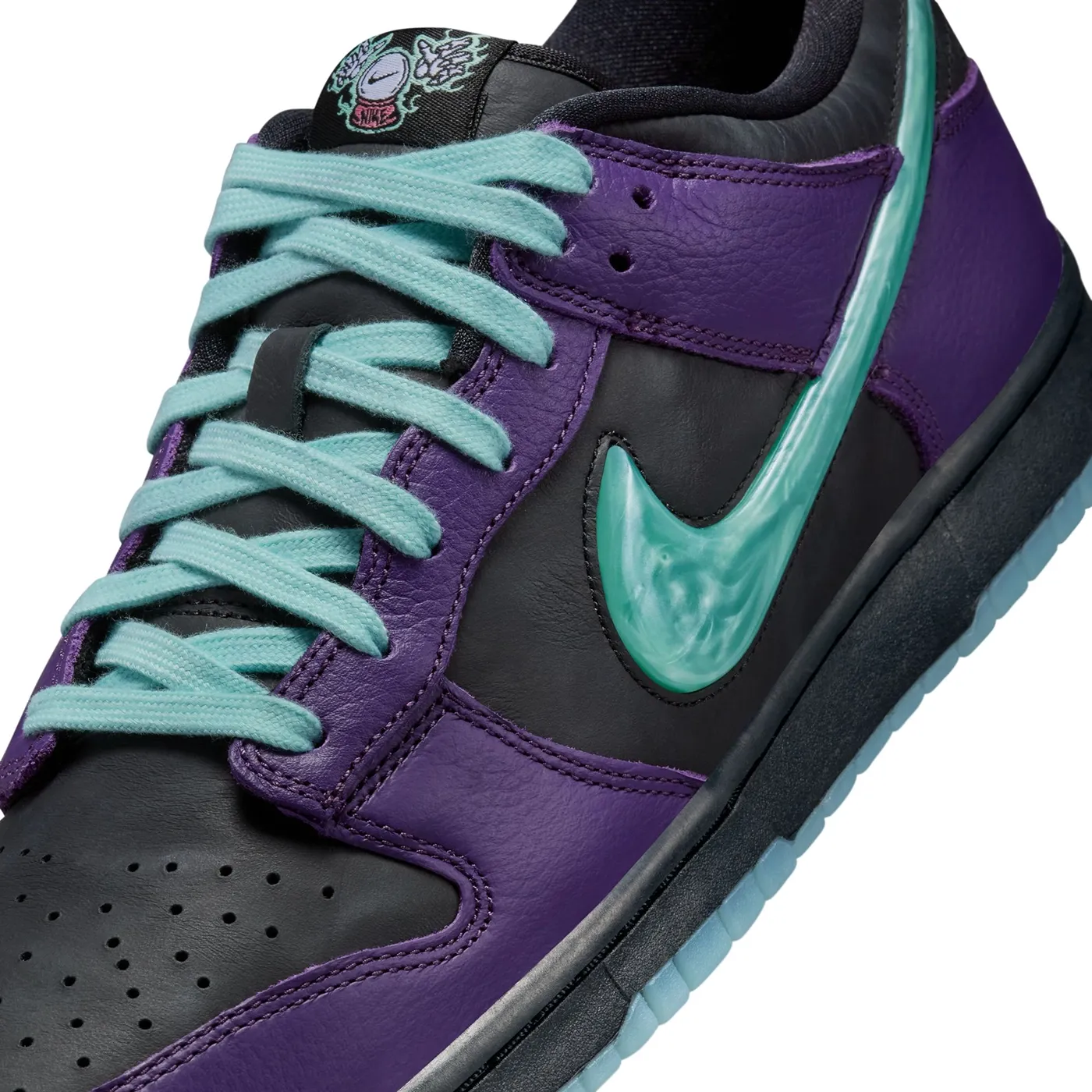 Brand New Unreleased in USA Nike dunk low retro size 10 purple Nike Dunk Low Retro Court Purple 2022 for Sale  main image 2