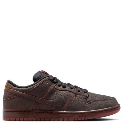 NIKE SB DUNK LOW PRO PREMIUM &#39;KRAMPUS&#39;