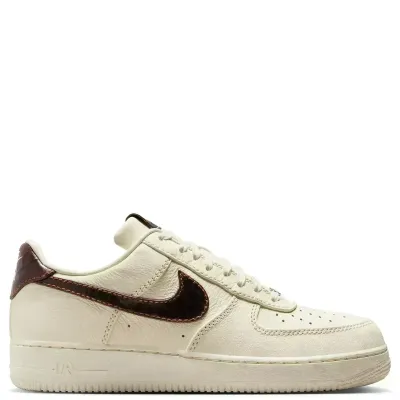 NIKE AIR FORCE 1 '07  