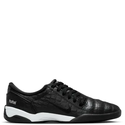 Lateral side view of Nike Women’s Total 90 Black White with stitched Swoosh and Total 90 branding.