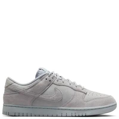 NIKE DUNK LOW RETRO SE        