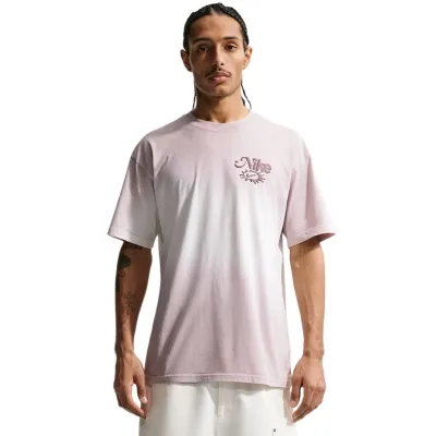 Front view of Nike Radiate Dip Dye tee with small chest logo in Sail and Moon Particle.