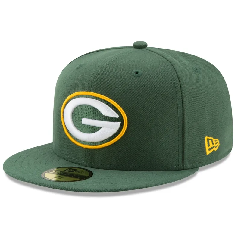 Green Bay Packers New Era 59FIFTY fitted hat in green with raised white and gold Packers “G” logo.