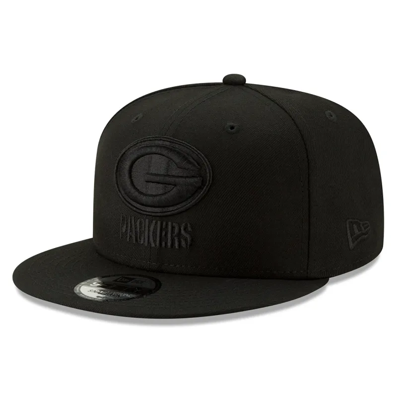 Green Bay Packers New Era 9FIFTY snapback hat in black with tonal black Packers “G” logo.