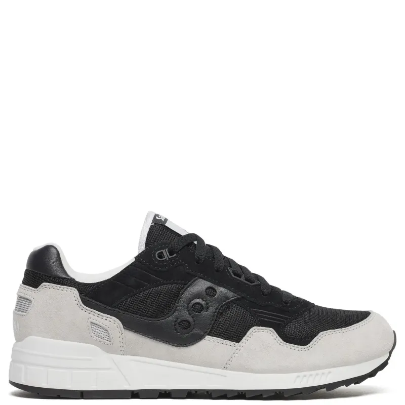 Saucony Shadow 5000 sneaker medial side view in black mesh and grey suede with classic Saucony logo