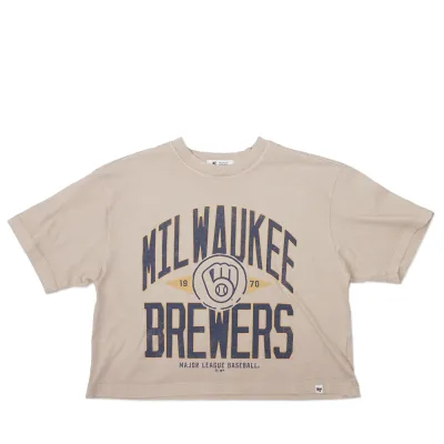 Front view of mojave cropped Brewers t-shirt with vintage graphic and relaxed fit.