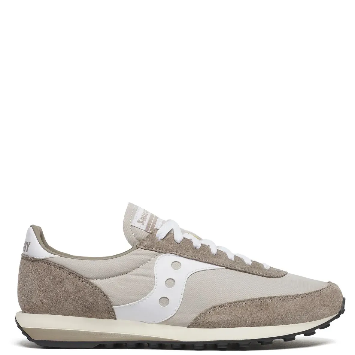 Lateral view of Saucony Trainer 80 in taupe with suede overlays and mesh upper.