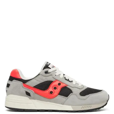 Lateral view of Saucony Shadow 5000 in Debonair/Black with grey suede and coral logo accents.