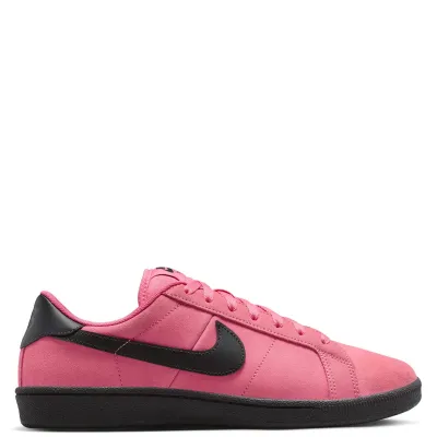 Medial side profile of the Nike SB Zoom Tennis Classic FC with suede upper.