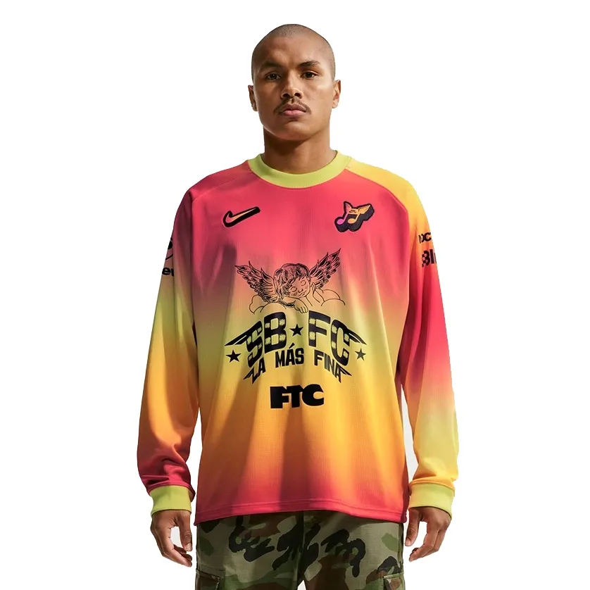 Close-up of Nike SB La Más Fina FC jersey front graphics and embroidered chest logos