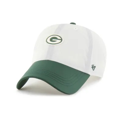 Front angle of '47 Brand Green Bay Packers Modernia Clean Up hat in sandstone with embroidered team logo