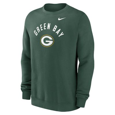 Front view of the Nike Green Bay Packers Primetime Club Crewneck Sweatshirt in green with team logo graphic.