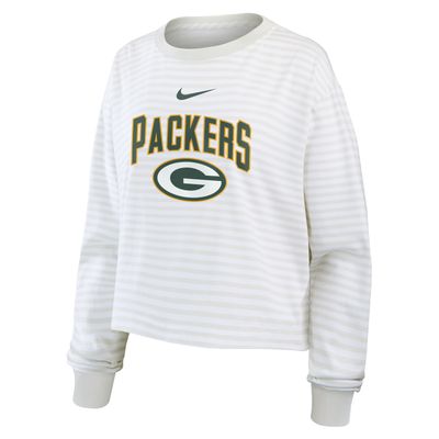 Front angled view of the Nike Green Bay Packers Women's Team Rival Cropped Long Sleeve in White/Photon Dust.