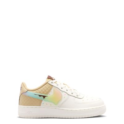 Lateral profile of the Nike Air Force 1 GS with a melting pastel Swoosh, sprinkles and waffle heel panel.