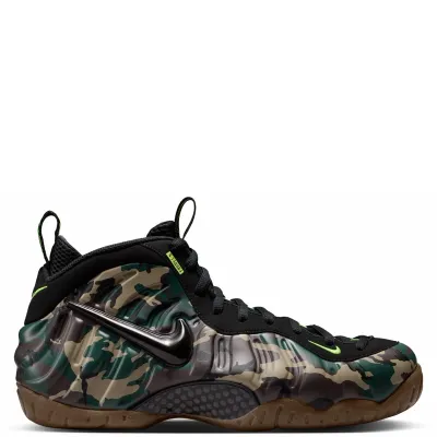 Medial profile of the Green Camo Foamposite Pro with black trim and a gum sole.