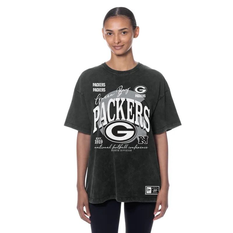 Front view of black New Era Packers women’s mineral wash tee with oversized monochrome team logos and lettering.
