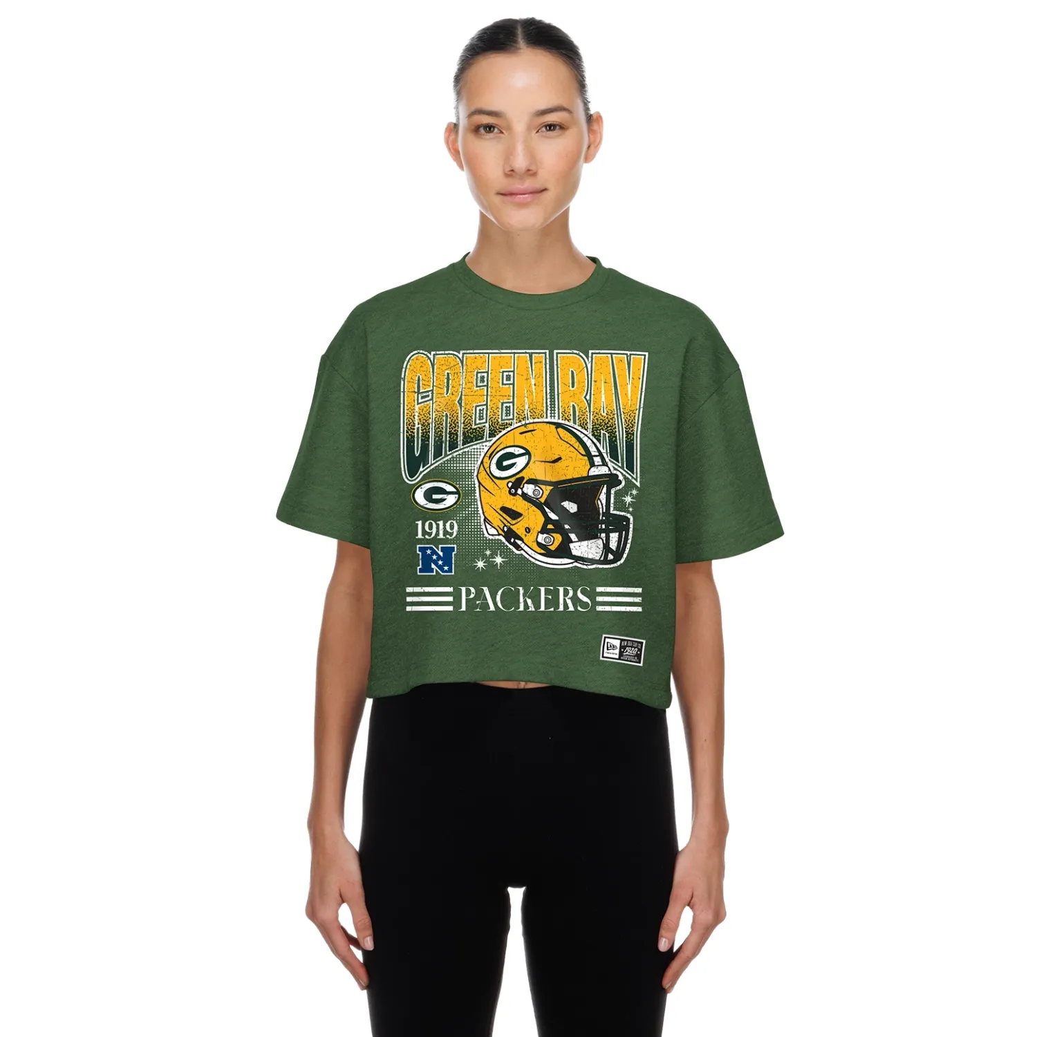 Front view of green New Era Packers women’s crop tee with distressed Green Bay lettering and helmet artwork.
