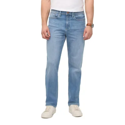 Front view of DUER Performance Denim+ Relaxed Straight jeans in the light blue Summit wash.