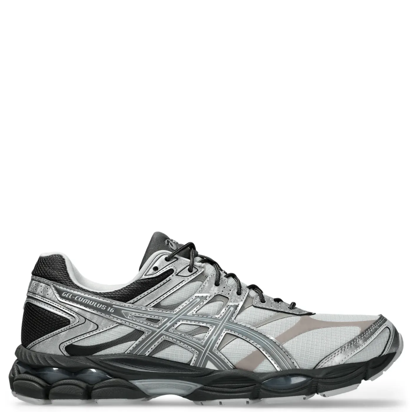Outer side view of ASICS GEL-CUMULUS 16 showing silver overlays, model branding and GEL cushioning.