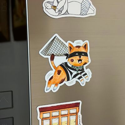 Louvre Cat Thief Magnet