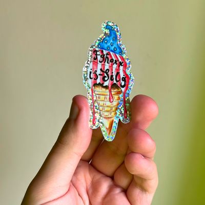 F'Għoxx is-Silġ Glitter Sticker