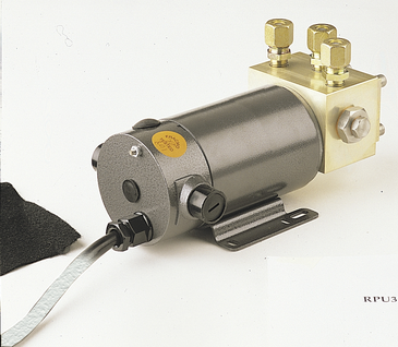 RPU300 Tutte le regioni, 12 V: unità di azionamento completa. Per cilindrata Cilindrata di 23-36 cu. in. (NAC-3 / AC42 richiesto)