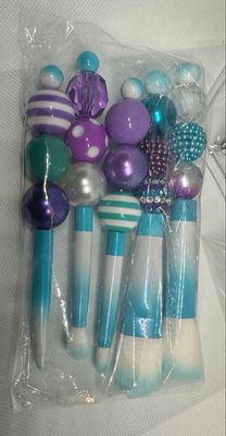 Makeup brushes