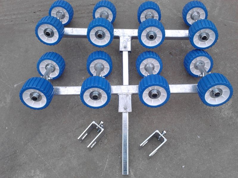 Boat trailer roller carriages (pair 8 rollers)