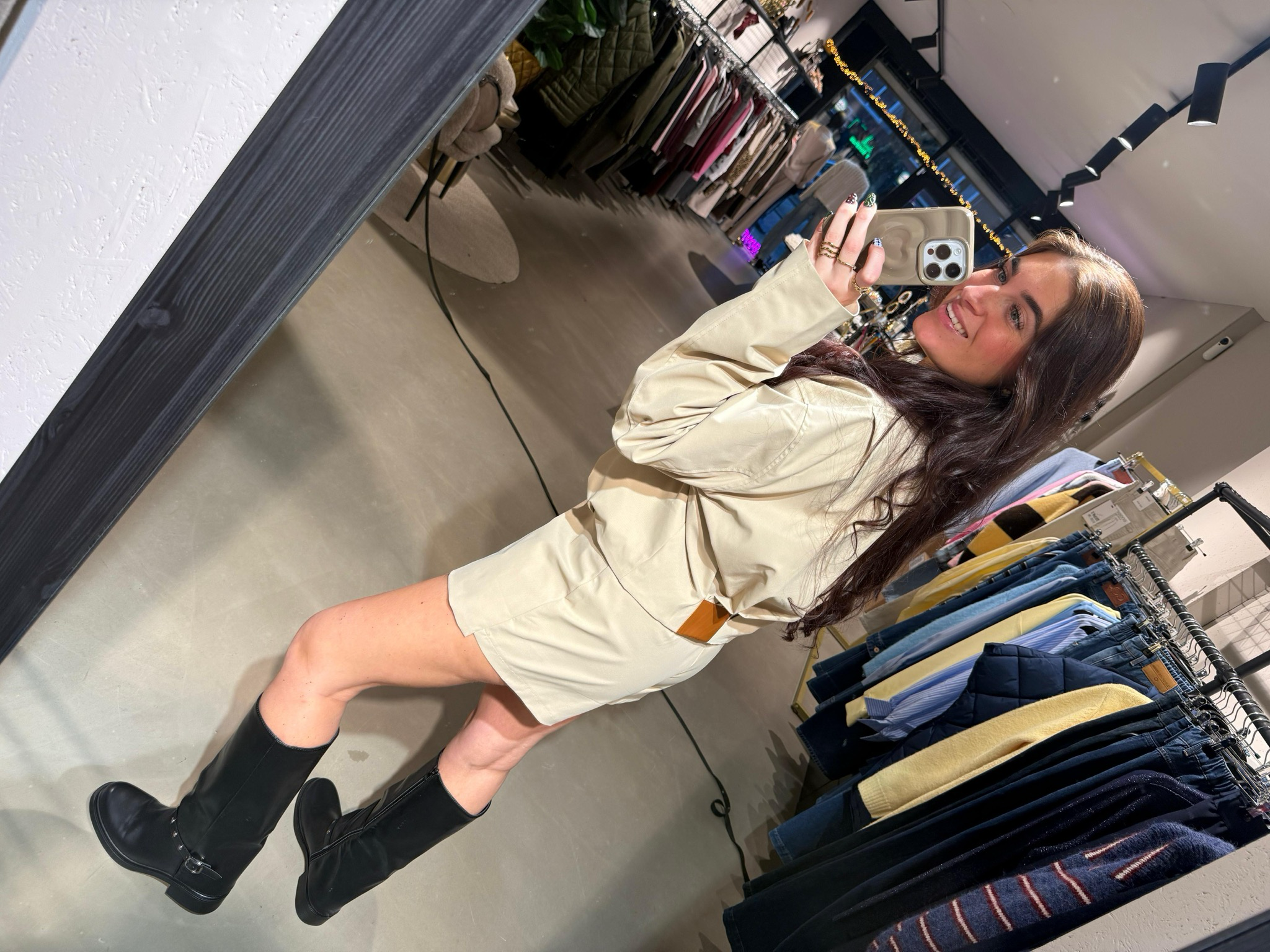 Julie cropped trenchcoat