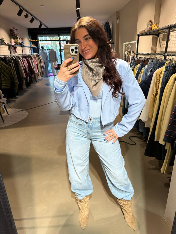 Puck korte blazer baby blue