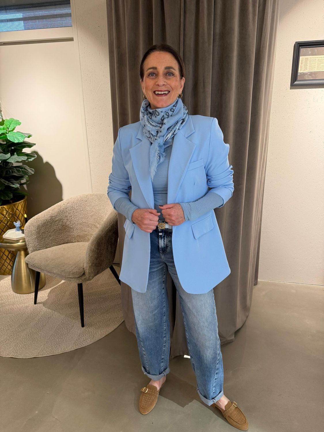 Lisette blazer baby blue