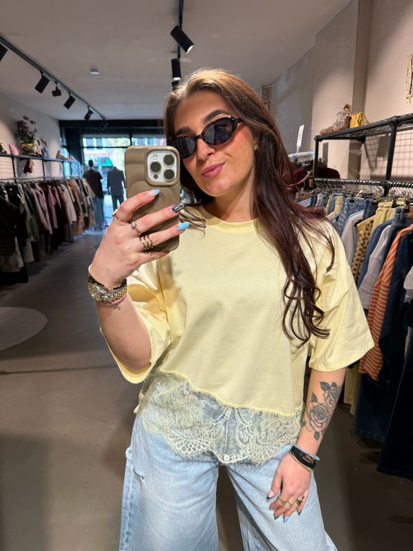 Ivy lace t-shirt butter yellow