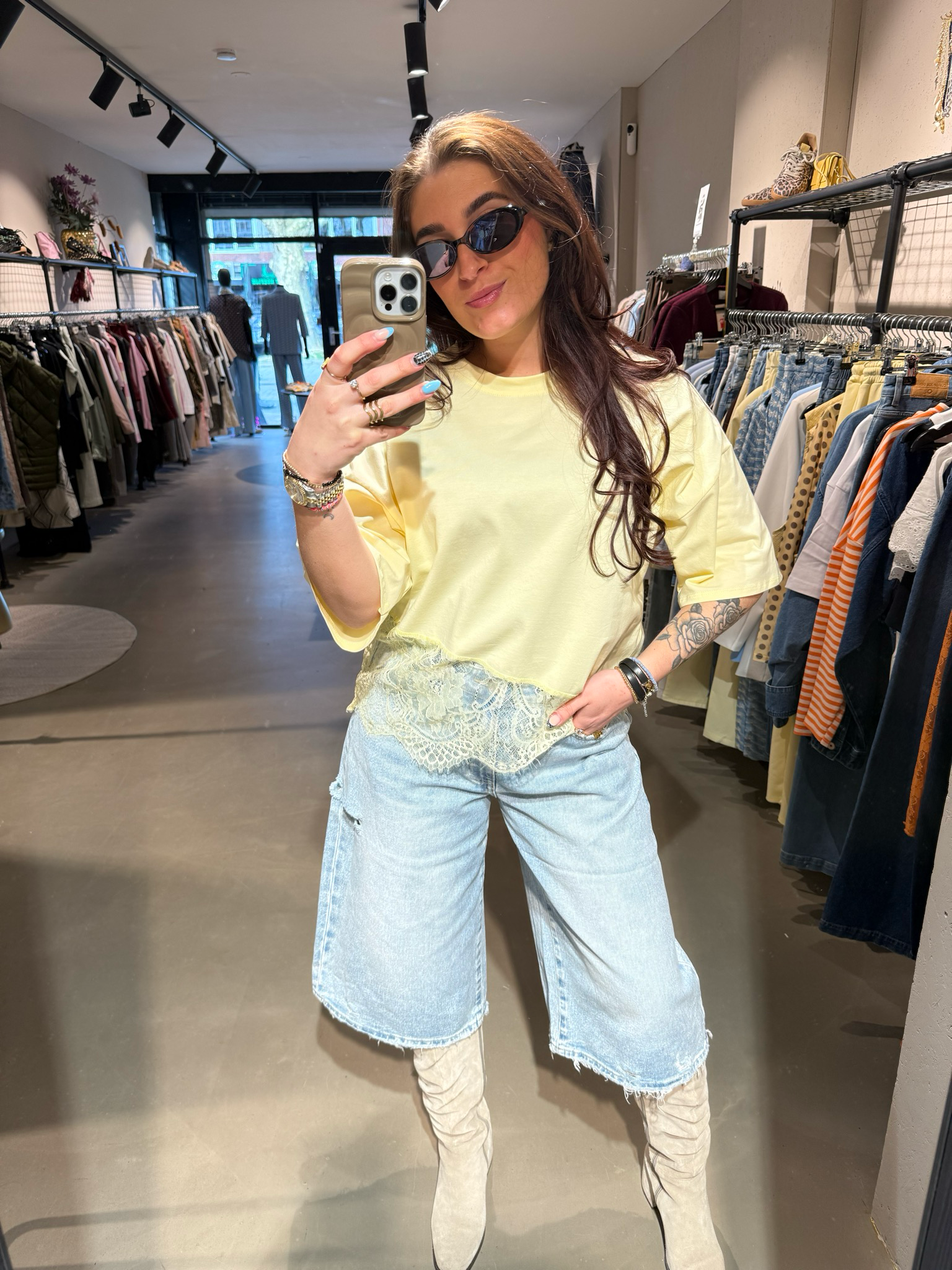 Ivy lace t-shirt butter yellow