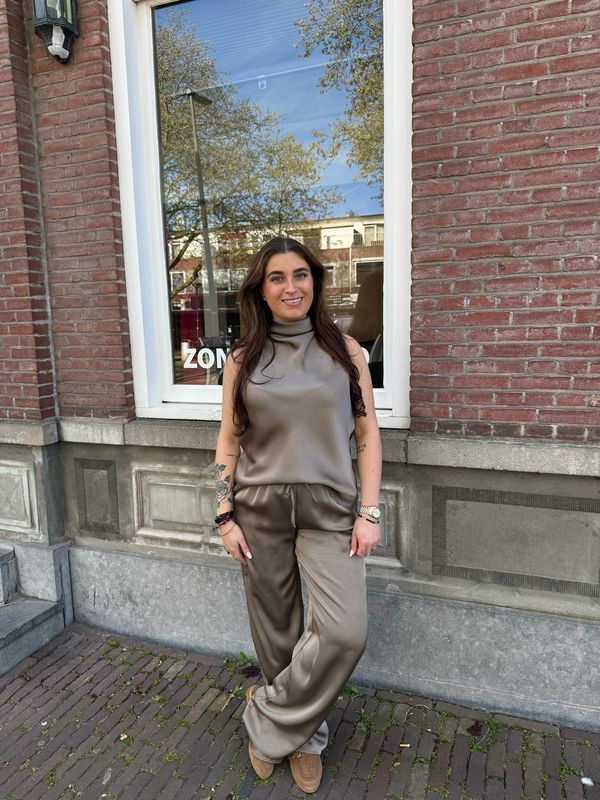 Isabel co-ord set taupe