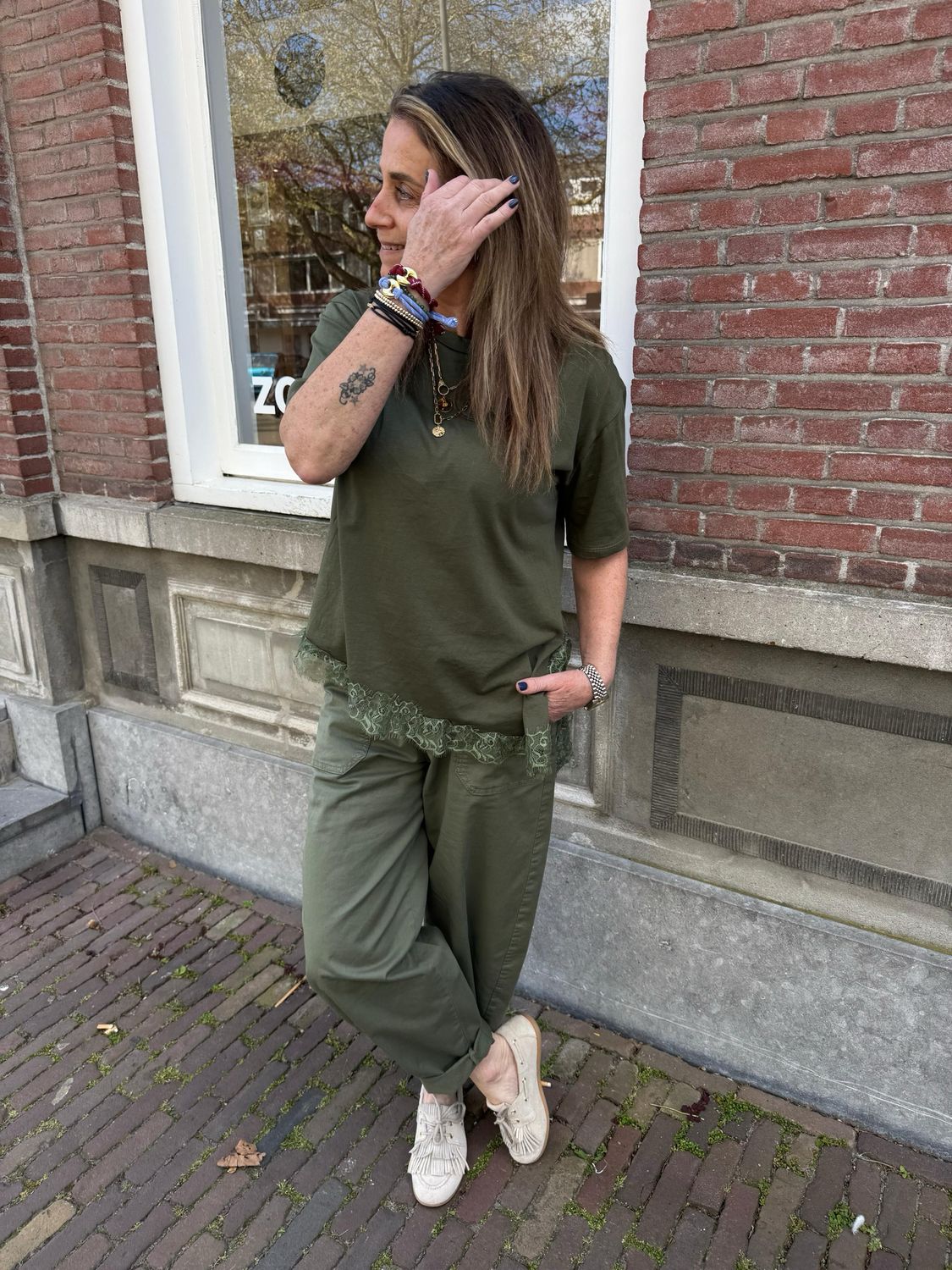 Nola lace t-shirt army green Nola lace t-shirt army green