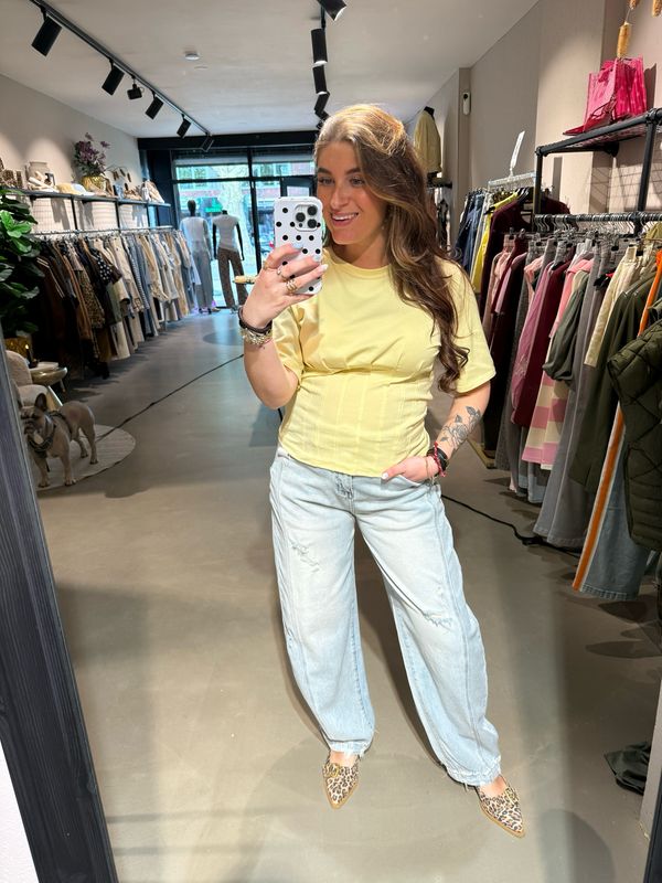 Nora balloon destroyed jeans