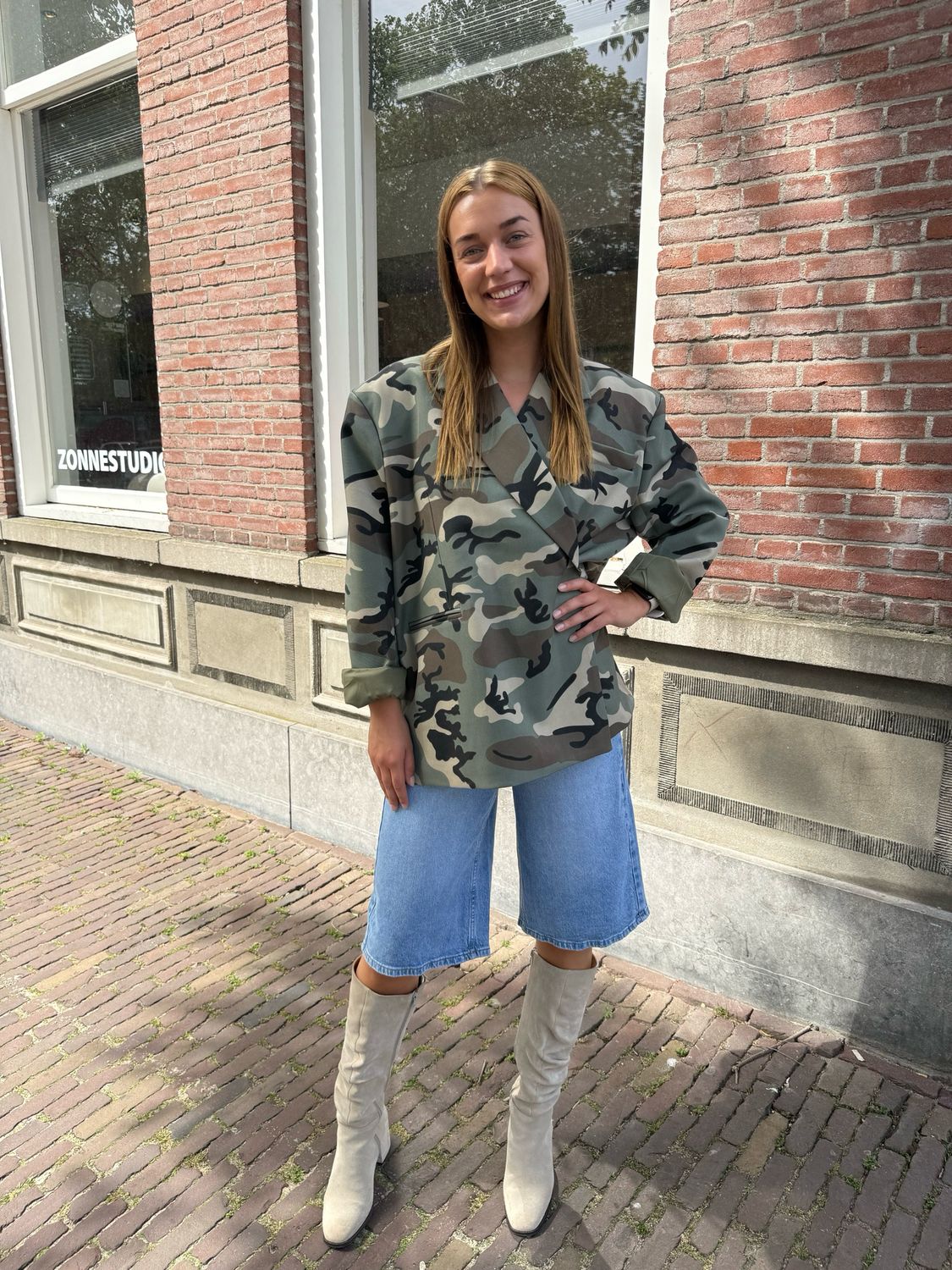 AMBIKA Jasmin oversized camouflage blazer