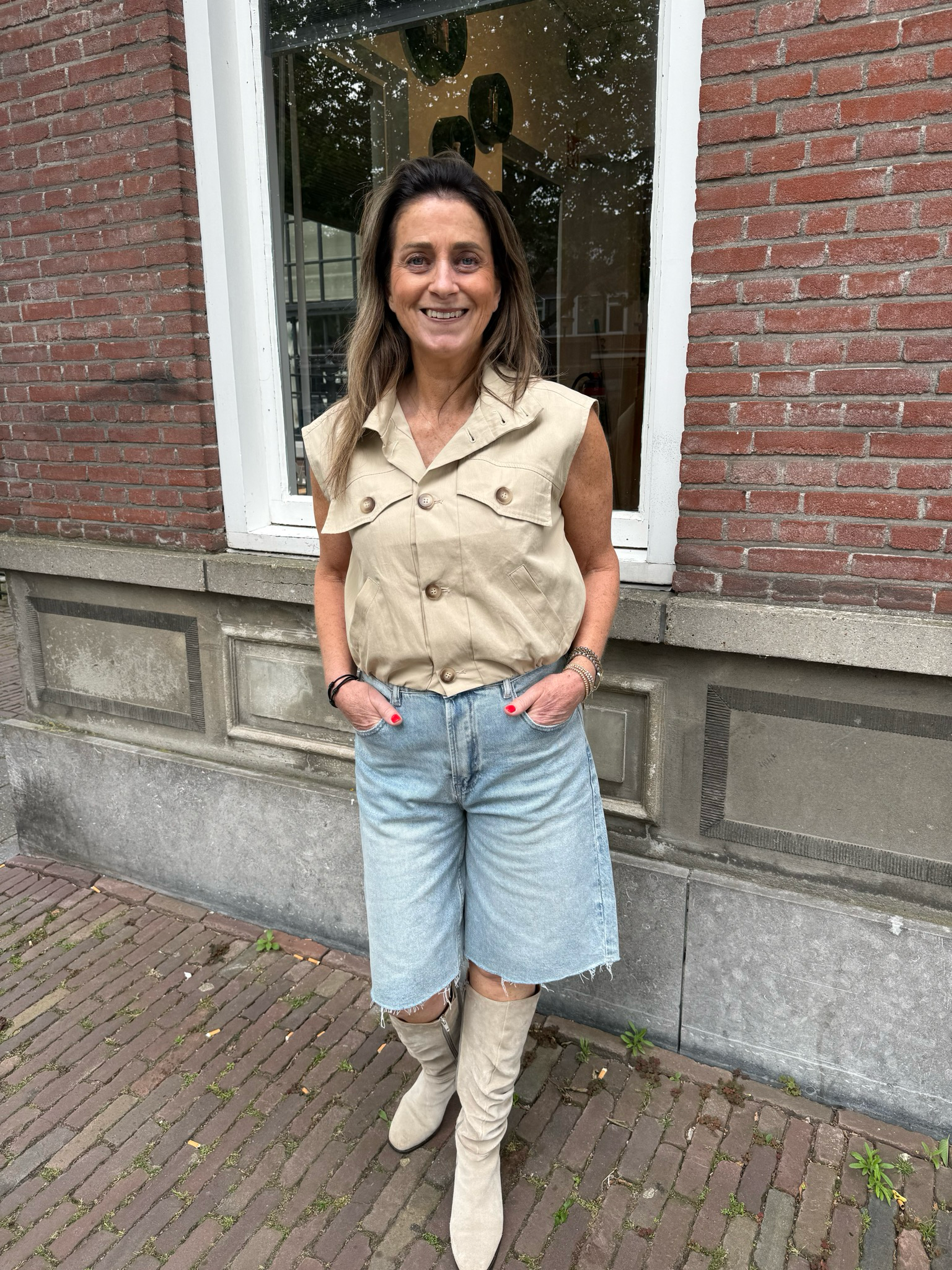 Aurelia cropped blouse/gilet beige
