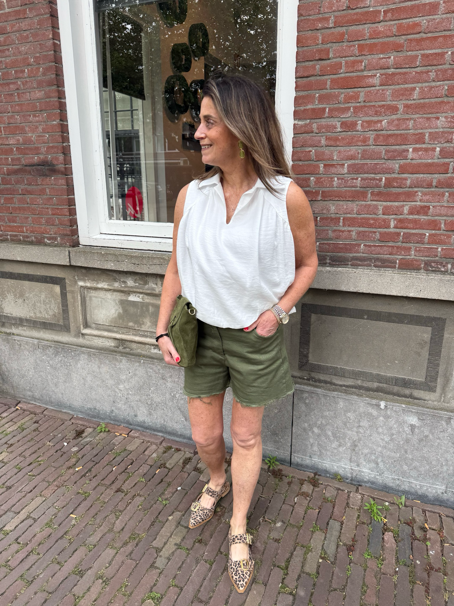 Peggy blouse cropped mouwloos wit
