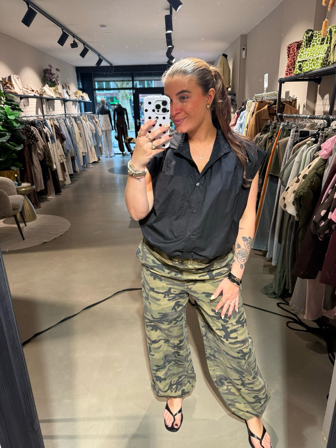 Daisy cropped blouse black