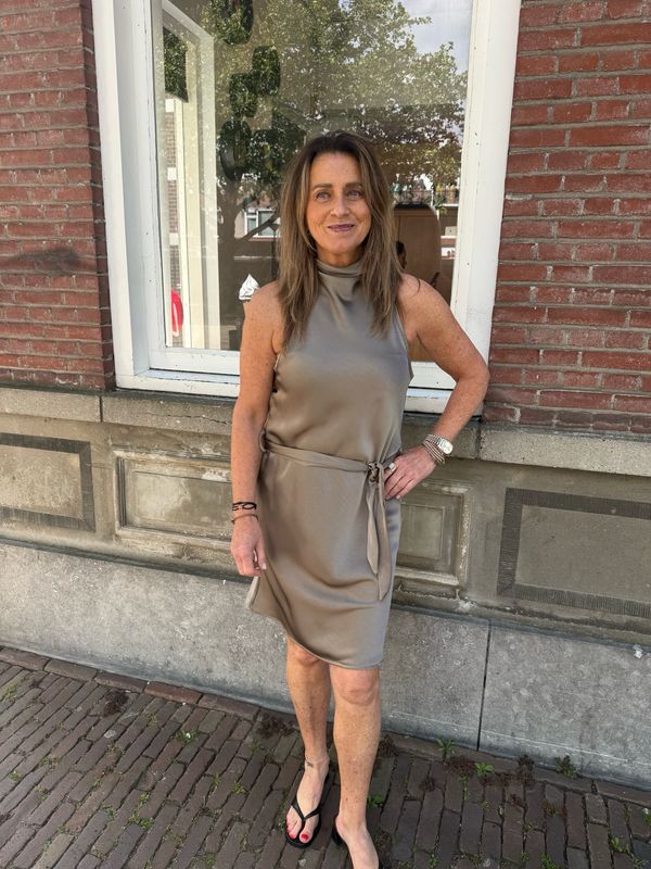 AMBIKA Flo jurk taupe