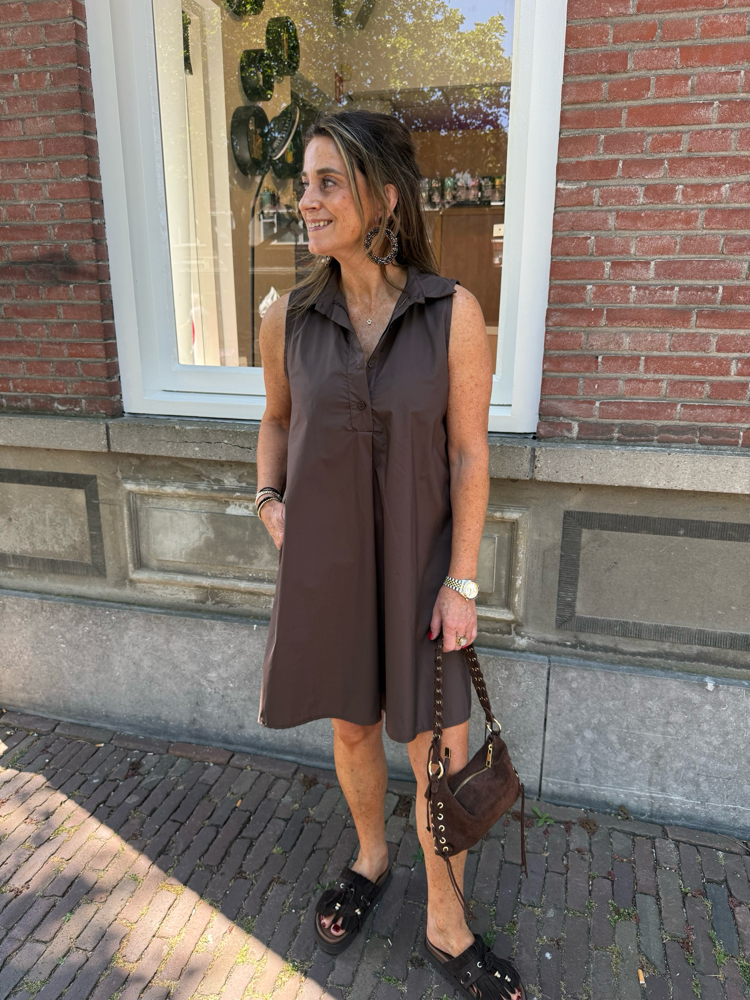 Alexis jurk A-lijn bruin