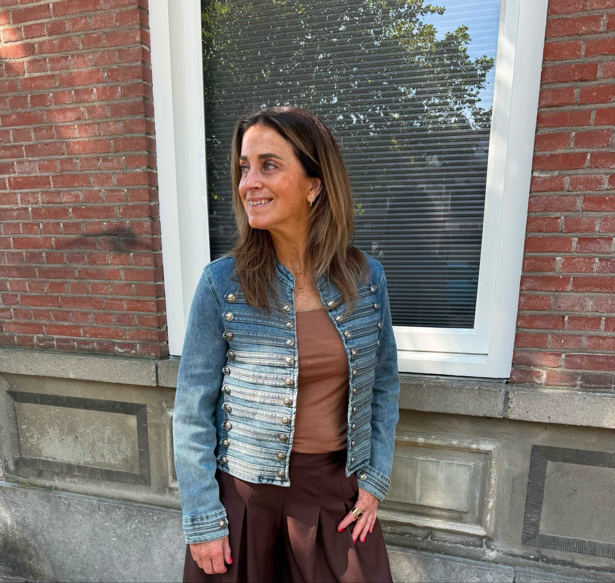 Nanda uniform jacket jeans