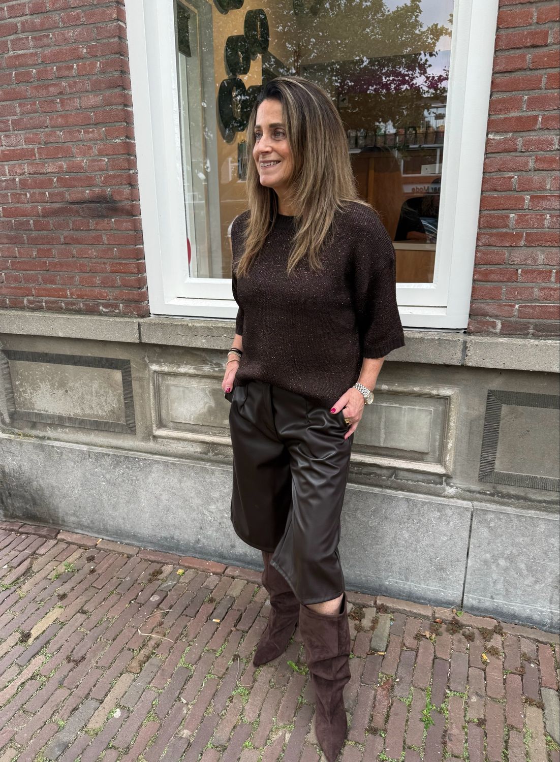 Loeka knit chocolate brown
