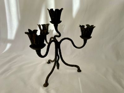 Candelabro in Ferro Battuto – Artigianato Svizzero, Stile Storico, XIX Secolo