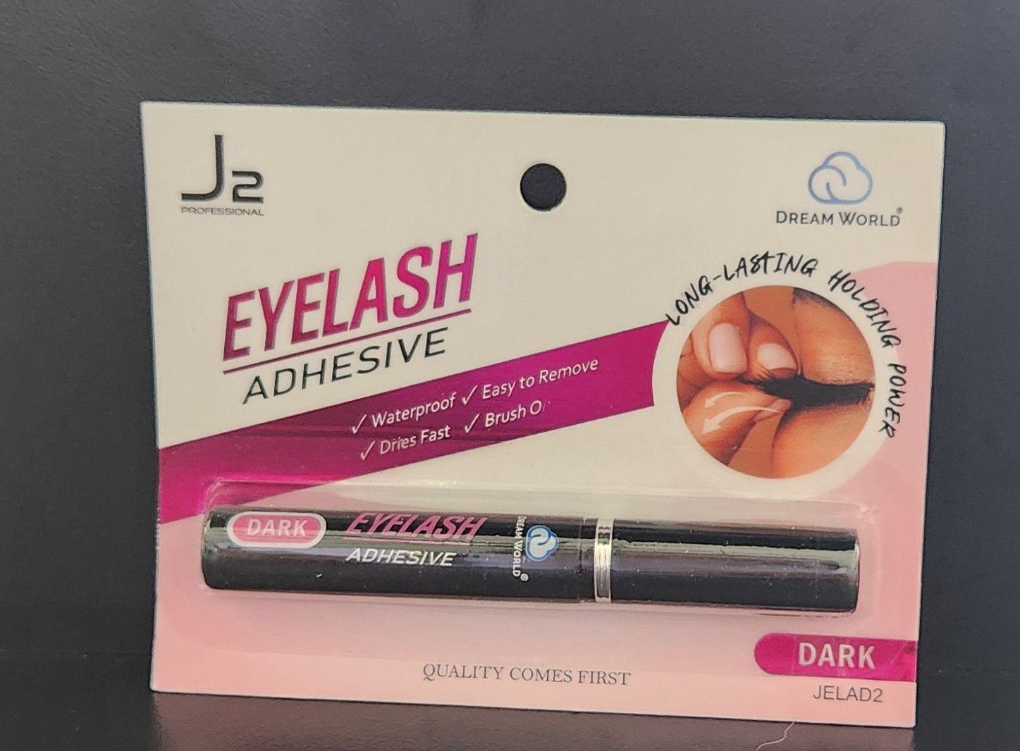 J2 eye lash dark