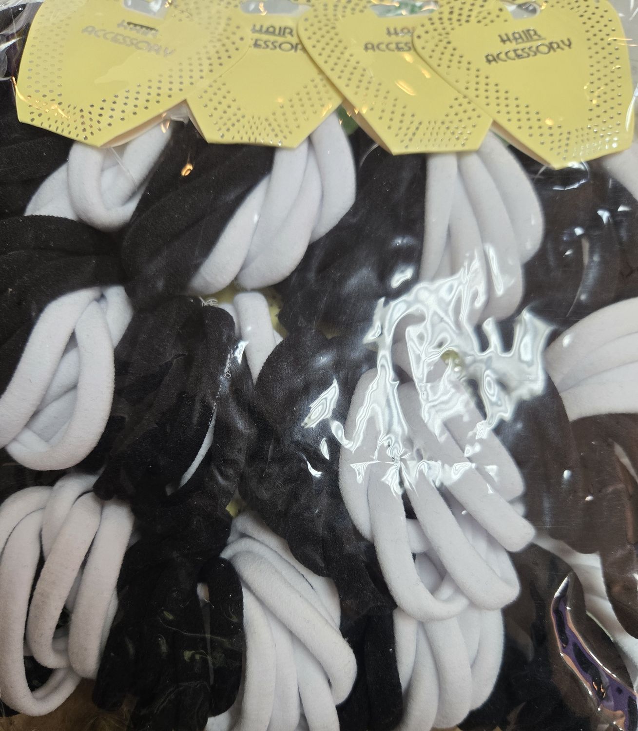 Hair Accessories Blk And Wh lg