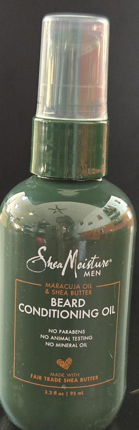 Shea moisture conditioning oil