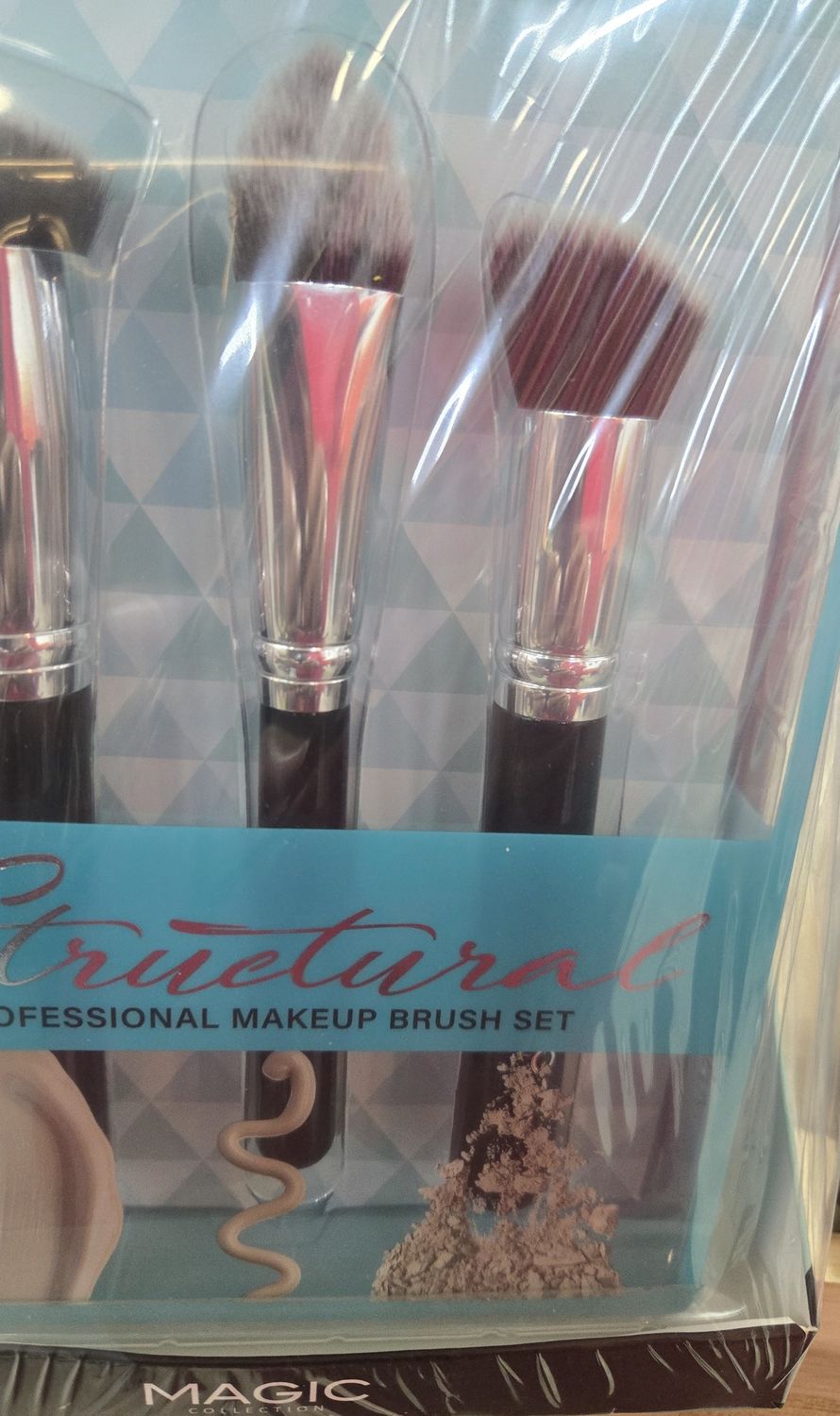 Structural pro makeup brush